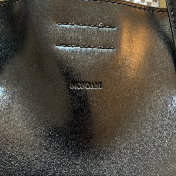 Black Mondani purse - Picture 2 of 10